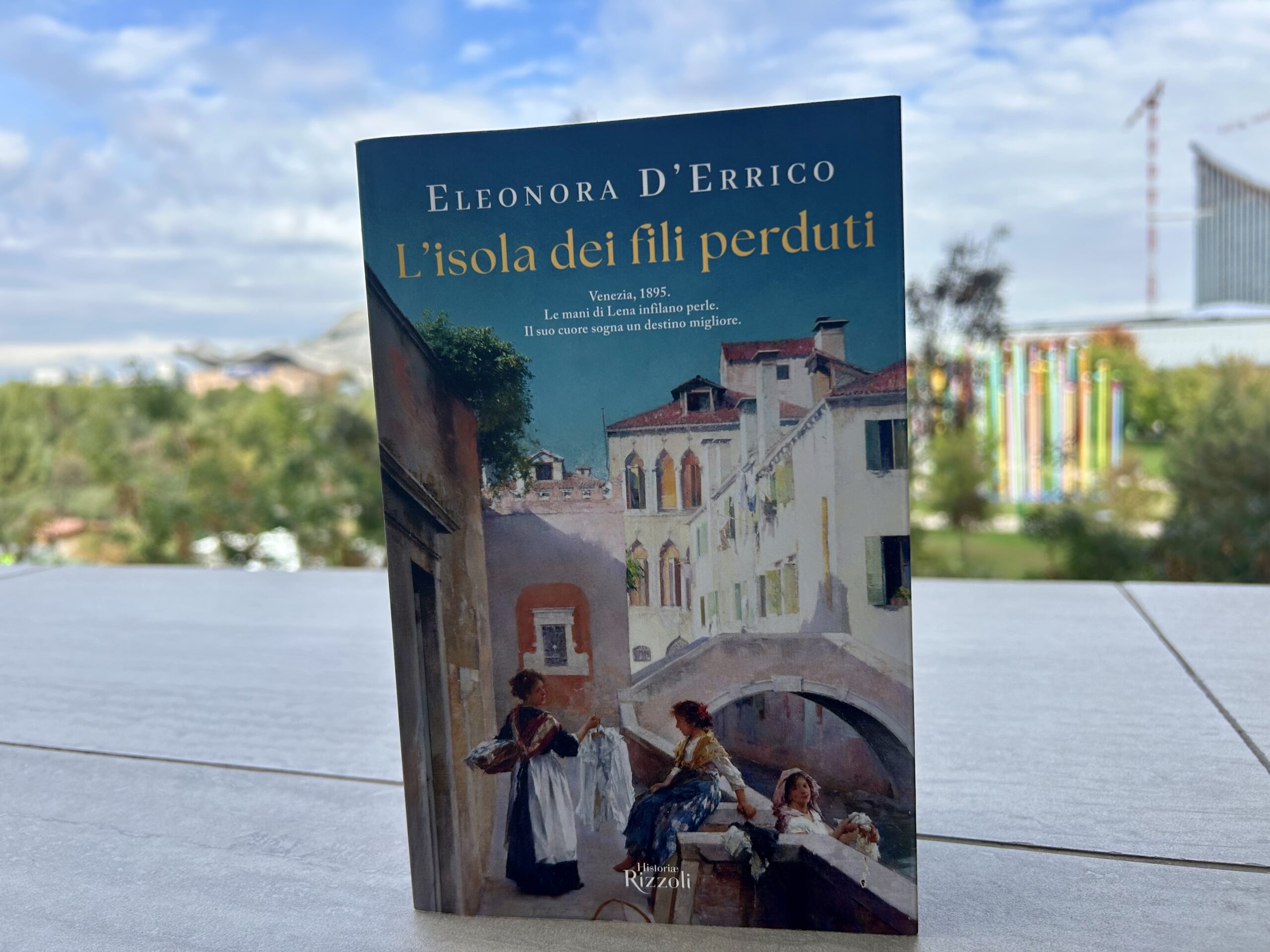 L’isola dei fili perduti, un appassionante romanzo storico ambientato a Venezia